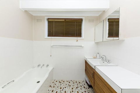 Beach Cottage - Queensland Tourism 5