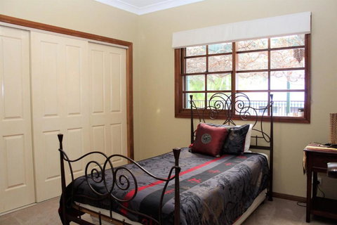 SERENITY - QLD Tourism 1