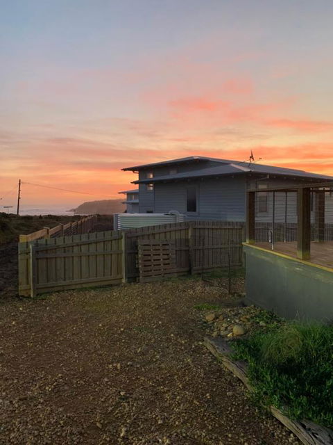 Ocean View Getaway - Queensland Tourism 1