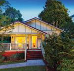 Brantwood Cottage Luxury Accommodation - Queensland Tourism