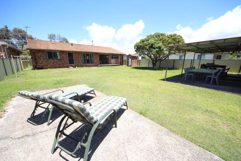 Barefoot Bungalow At Hat Head - Queensland Tourism 4