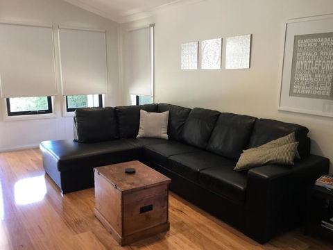 Rail Trail Cottage - Queensland Tourism 5