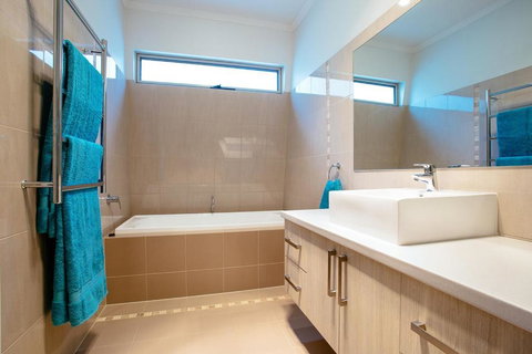 Seasalt - QLD Tourism 1