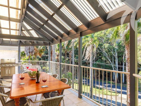 Picturesque Lizzie Palms 1 - Queensland Tourism 6