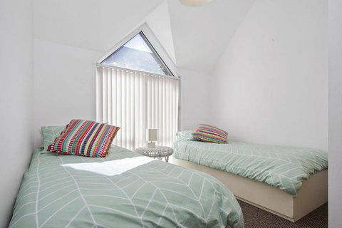 Golfers Getaway Mollymook Augusta Place 14 / 13 15 - QLD Tourism 2