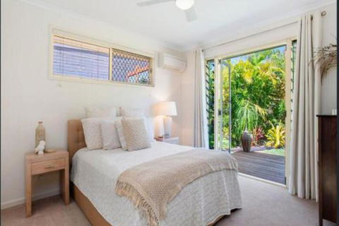 Tropical Oasis - Queensland Tourism 4