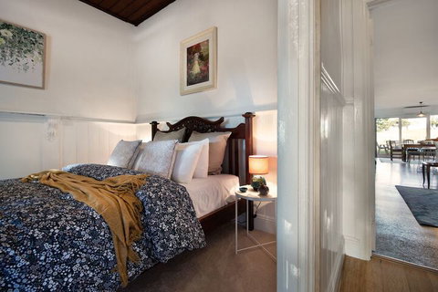 Wayward Cottage - QLD Tourism 7