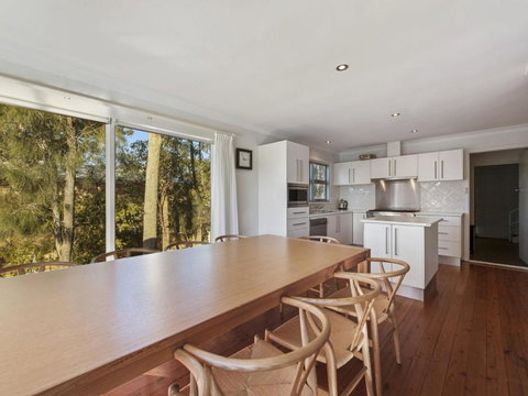 Wallace Street 18 Linen Included Walk To Beach & Golf Club - QLD Tourism 5