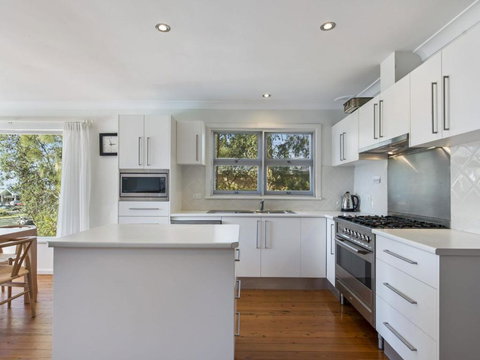 Wallace Street 18 Linen Included Walk To Beach & Golf Club - QLD Tourism 4