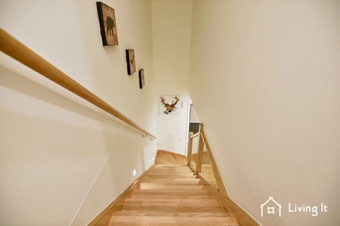 Tomkins Townhouse - Queensland Tourism 1