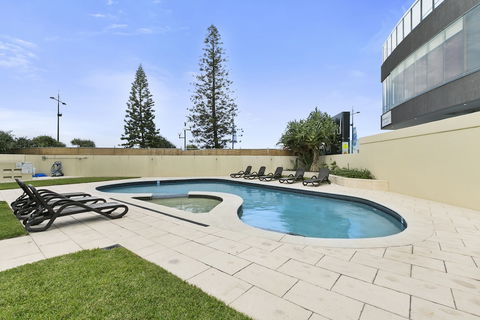 Zenith - Q Stay - QLD Tourism 0