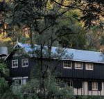 Walhalla Coach House - Queensland Tourism