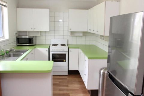 Coolum Classic Beach Shack Pet Friendly - Queensland Tourism 4