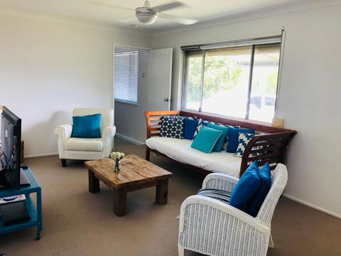 Coolum Classic Beach Shack Pet Friendly - Queensland Tourism 3