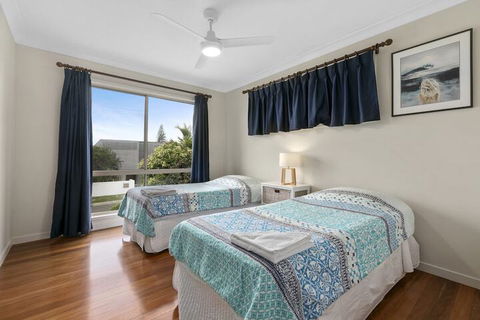 Sundance Pet Friendly Beach House In Peregian! 59 Lorikeet Drive - Queensland Tourism 7