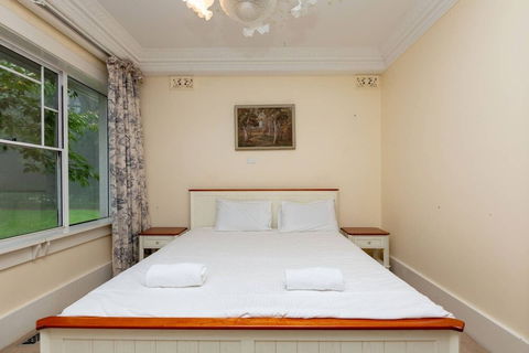 Classic 5 Beds Mt Dandenong Resort - QLD Tourism 4