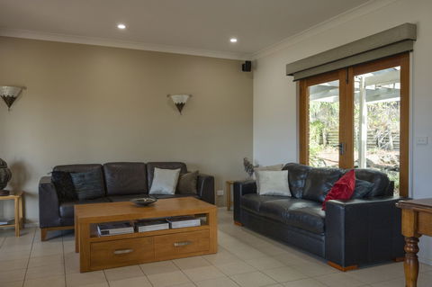 131 Your Vineyard Home In The Heart Of The Vale - Queensland Tourism 5