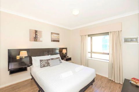 Perth West End Apartment 504 - Queensland Tourism 0
