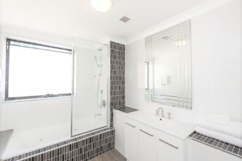 Perth West End Apartment 504 - Queensland Tourism 3