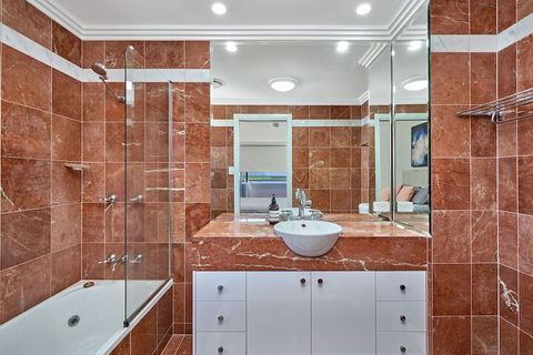 Belle Escapes Luxury Penthouse With Ocean Views - QLD Tourism 2