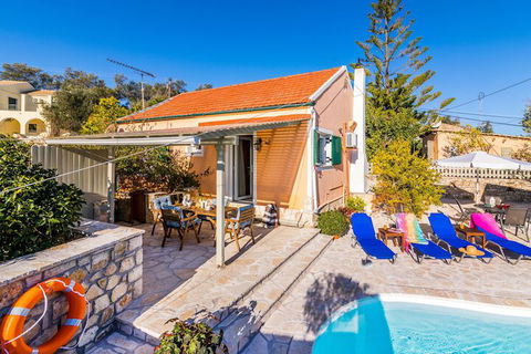 Red Bluff Beach House - QLD Tourism 0