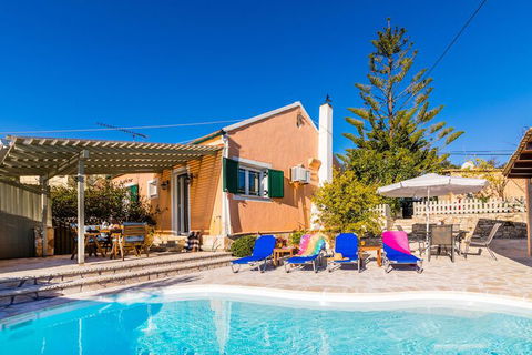 Red Bluff Beach House - QLD Tourism 1