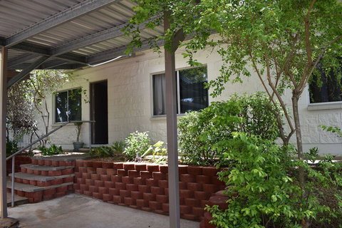 Hillview Motel - QLD Tourism 3