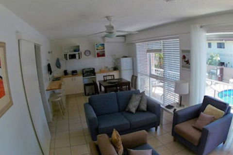 2 Bedroom Condo In Surfers Centre - QLD Tourism 0