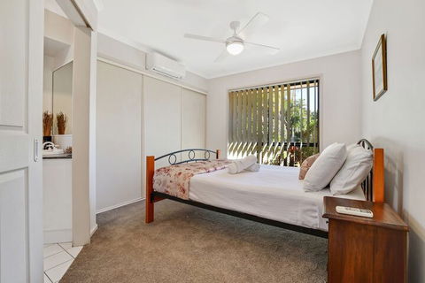 Chelsea 84 - QLD Tourism 4