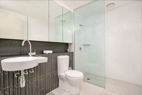 The Apartment Service ASCOT - QLD Tourism 5