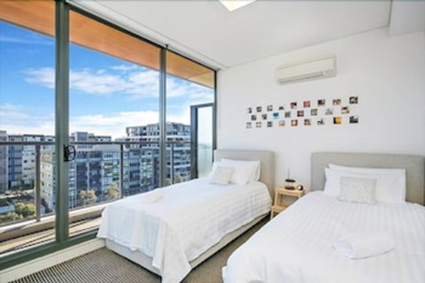 The Apartment Service ASCOT - QLD Tourism 3