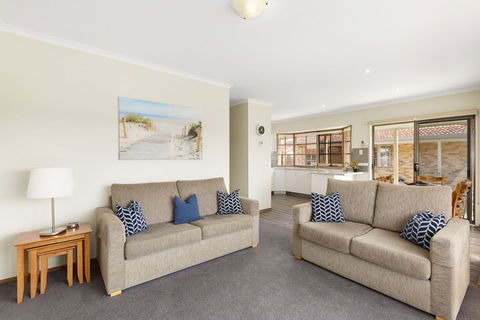 Riviera Beach Resort - QLD Tourism 3