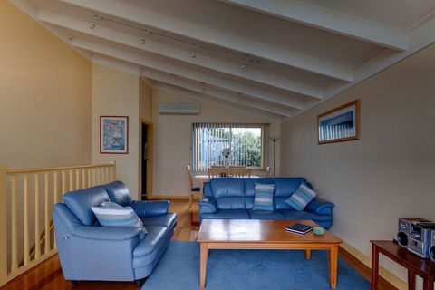 Wavecrest - Queensland Tourism 3