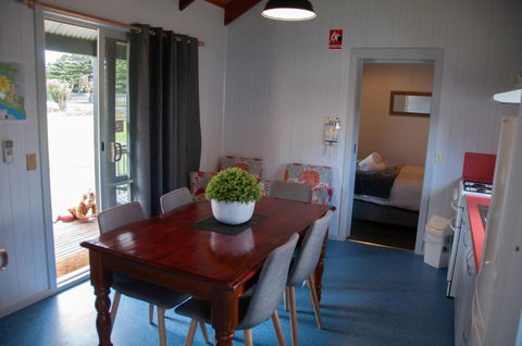 Gardens Caravan Park - Queensland Tourism 3