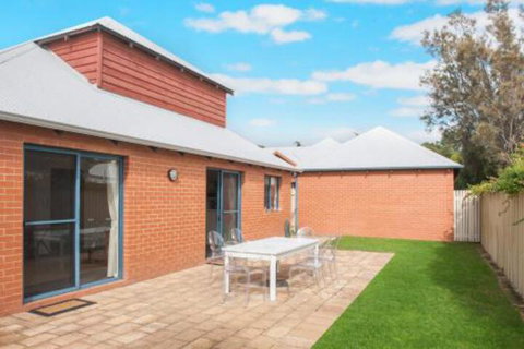 Wills - QLD Tourism 4