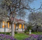 3 Genesta St. Cowes Federation Home - QLD Tourism