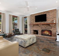 1 Gordon - Kenros Beach House - QLD Tourism