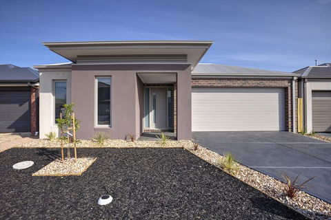 Point Cook Villas - Queensland Tourism 2