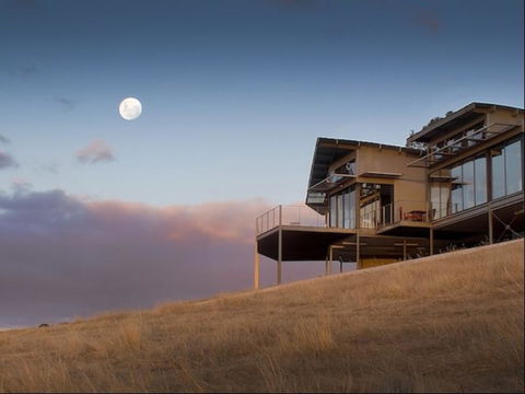 The McLaren Eye Holiday House - QLD Tourism 3
