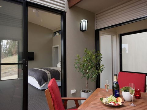The McLaren Eye Holiday House - QLD Tourism 4