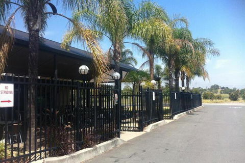 Prospect Hotel Motel - Queensland Tourism 4