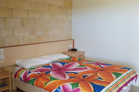 A Country View Motel - Ilbilbie - QLD Tourism 2