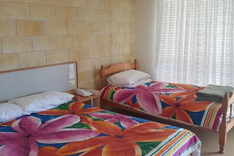 A Country View Motel - Ilbilbie - QLD Tourism 3