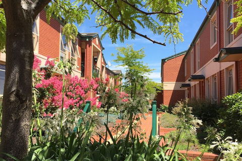 Australian Home Away At Box Hill 2 Bedroom - Queensland Tourism 2