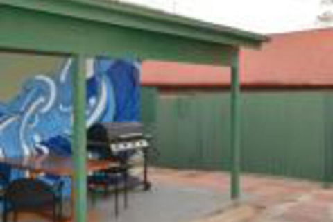 Lukes Cozy Guest House - QLD Tourism 0