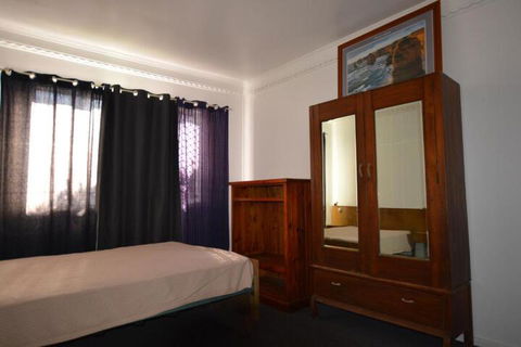Lukes Cozy Guest House - QLD Tourism 7