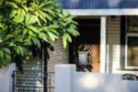 Heathers Mica Cottage - QLD Tourism 0