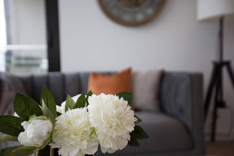 Delightful 2BR Riverview@docklands - Queensland Tourism 4