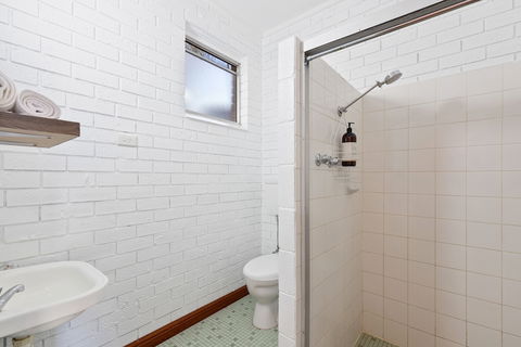 Albion Hotel Motel - Queensland Tourism 3