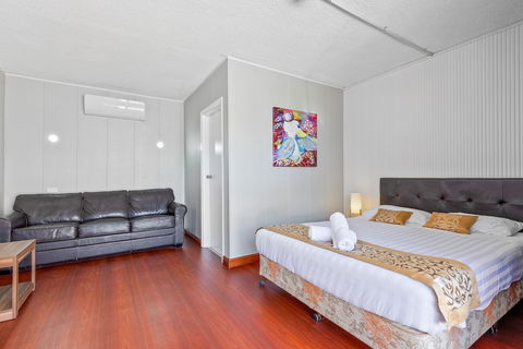 Albion Hotel Motel - Queensland Tourism 6